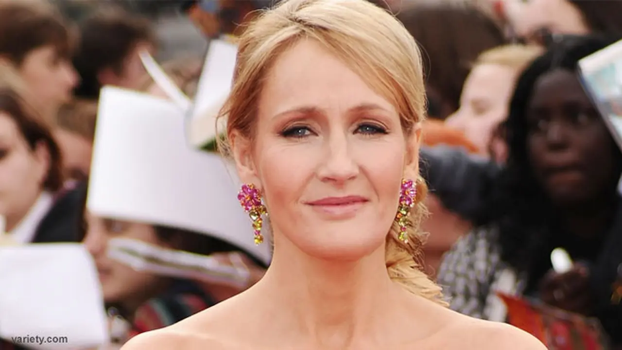 jk-rowling-130801c.jpg