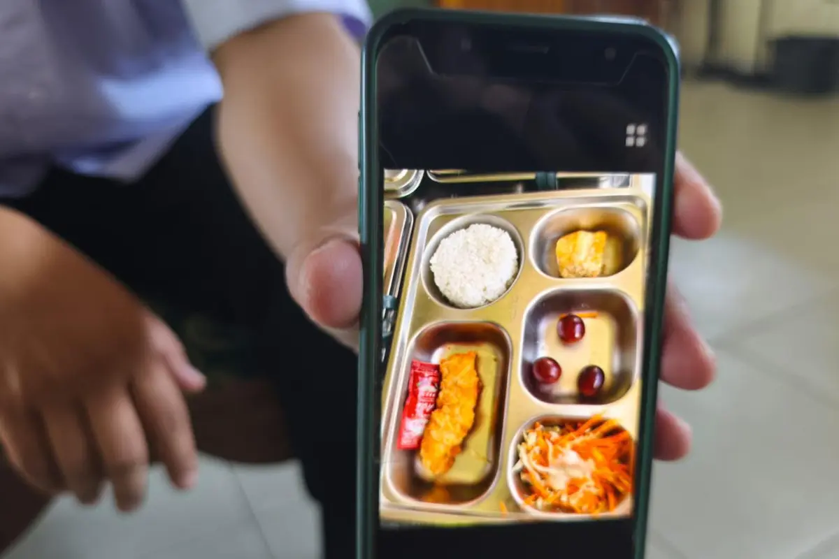 Menu MBG yang Dikonsumsi Ratusan Siswa Dua Sekolah di Bandar Lampung Diduga Sebabkan Keracunan