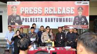 Niat hati ingin beribadah di Tanah Suci, sejumlah jemaah asal Banyuwangi malah terlunta-lunta di Arab Saudi tanpa kejelasan yang pasti.