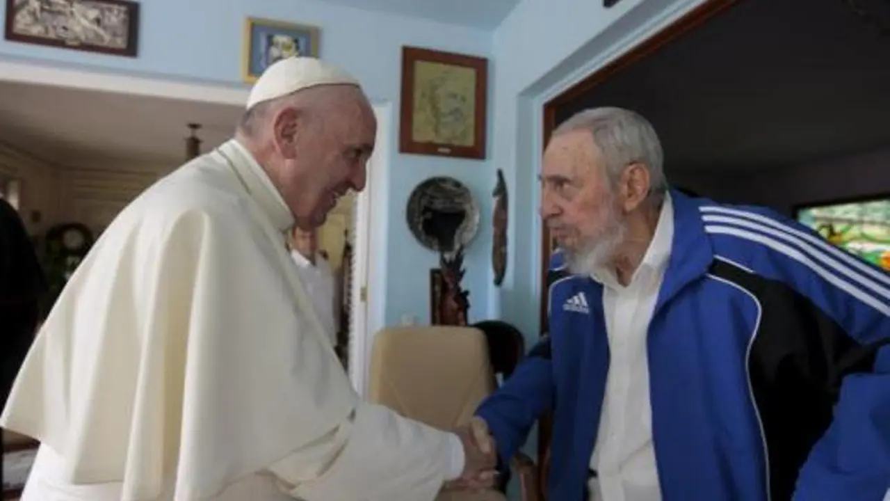 Paus Fransiskus Bertemu Fidel Castro Ingatkan Soal Bahaya Idelogi