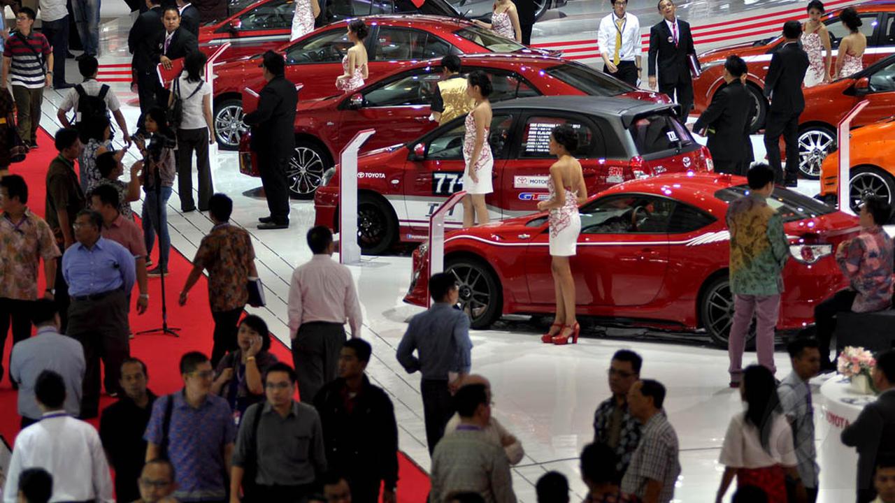 Antusiasme Pengunjung di Pameran IIMS 2014