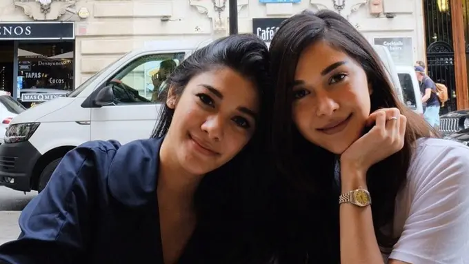 Naysilla dan Nana Mirdad