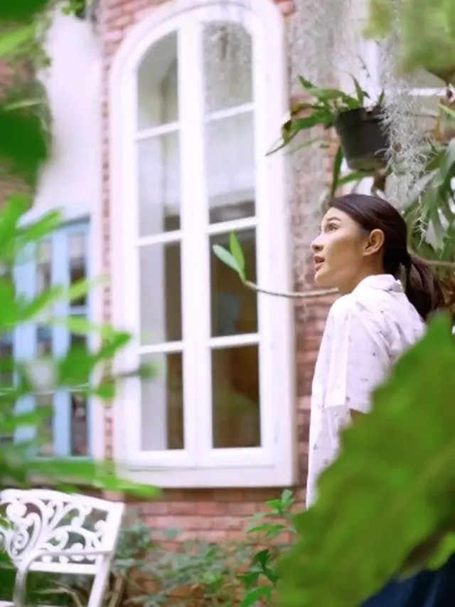 Dian Sastrowardoyo (Foto: Instagram/therealdisastr)