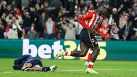 Gol penyeimbang di masa tambahan waktu dari Brian Brobbey menjadi pukulan telak bagi Arsenal, yang sudah unggul hingga menit-menit akhir. (Owen Humphreys/PA via AP)