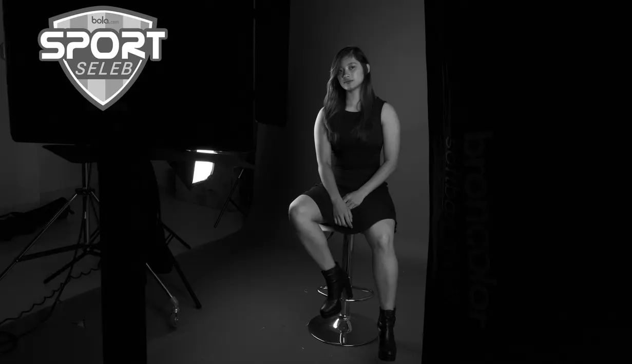 Dewi Putri Sungging, Pebasket Sahabat Semarang sejak tahun 2016. (Bola.com/Nickas Hanoatubun)