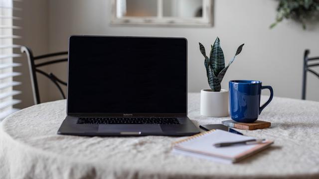 Laptop Lenovo tidak mau menyala