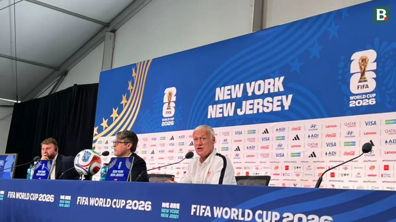 Foto Eksklusif: Ragam Ekspresi Didier Deschamps dan N’Golo Kante saat Konferensi Pers Jelang Hadapi Senegal di Piala Dunia 2026