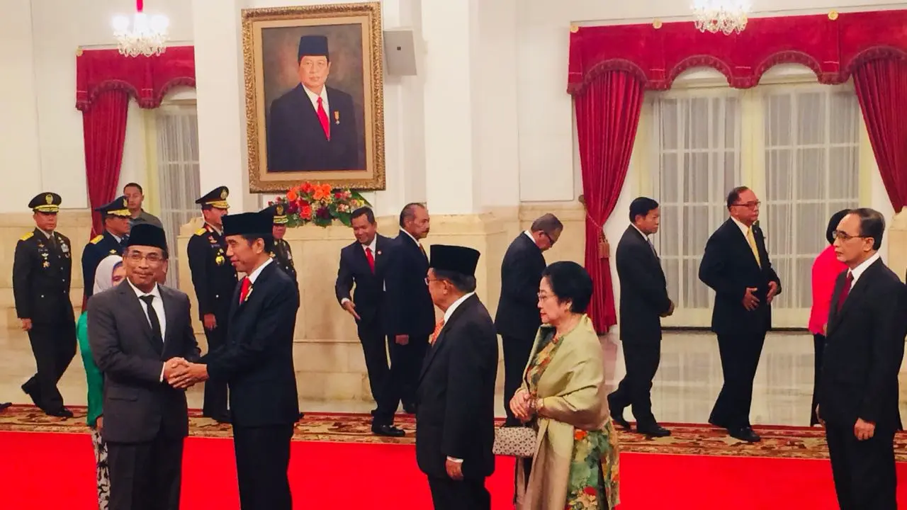 Presiden Jokowi melantik Yahya Cholil Staquf sebagai anggota Watimpres