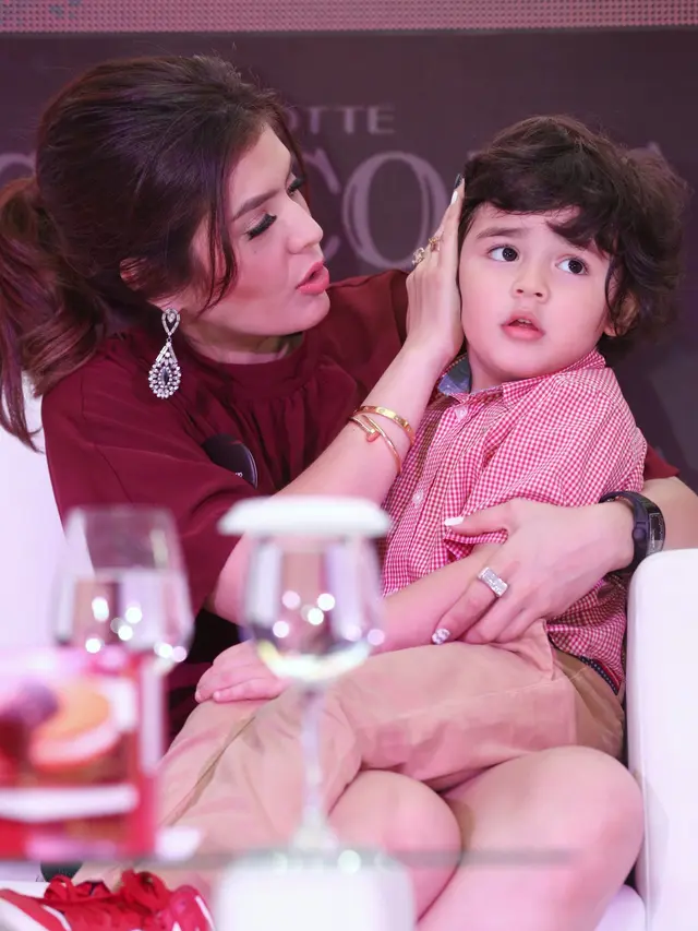 [Bintang] Carissa Putri