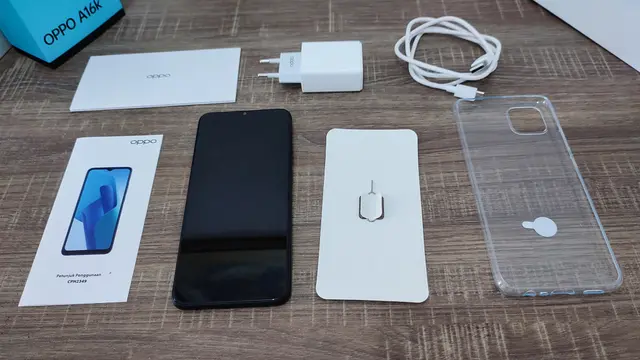 Oppo A16k (Liputan6.com/Giovani Dio Prasasti)