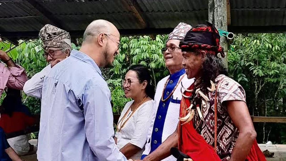 Pandji Pragiwaksono Usai Jalani Sidang Adat Toraja: Ketika Gue Masuk Tongkonan Kaero, Amarah Reda