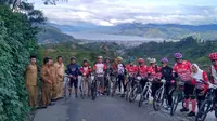 Tim Gowes Touring Pesona Nusantara disambut meriah di perbatasan Takengon dan Bener Meriah, Selasa (16/5/2017). (Istimewa)