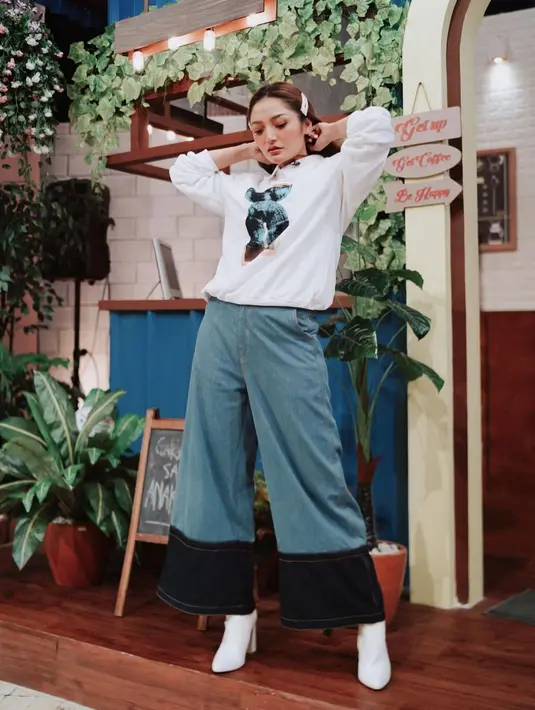 (Instagram/sitibadriahh)