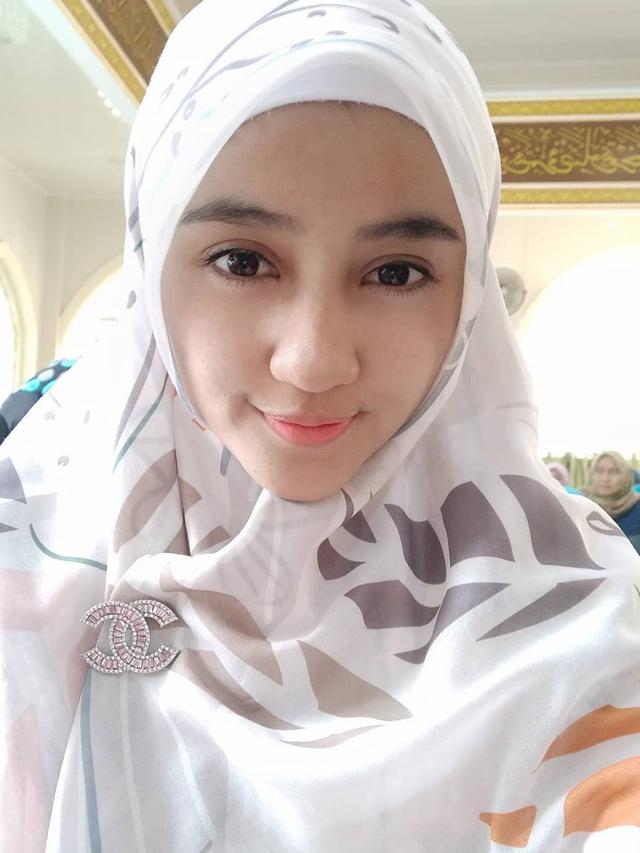 7 Potret Penty Nur Afiani, Pemain Misteri Gunung Merapi yang Kini Berhijab