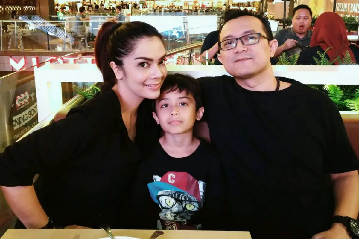 [Bintang] Nova Soraya dan Kin Aulia