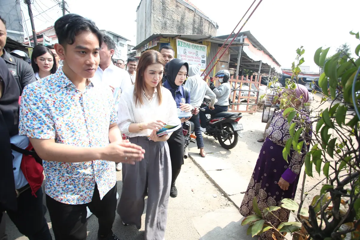 Gibran Blusukan ke Cipondoh Tangerang