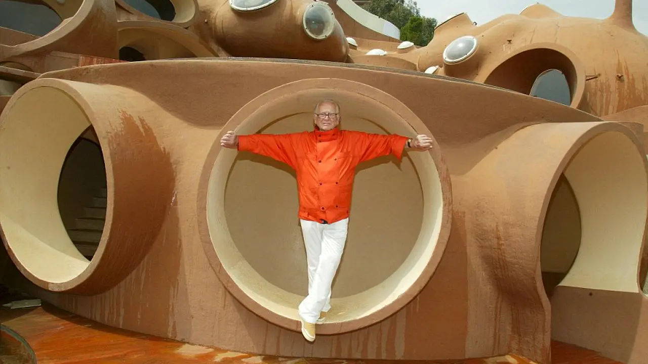 Begini Uniknya Rumah Rp5,6 T Milik Pierre Cardin-RumahCom