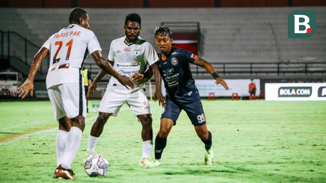 Foto: Gol Tunggal Cak Sodiq Antarkan Arema FC Kembali ke Puncak Klasemen Sementara BRI Liga 1