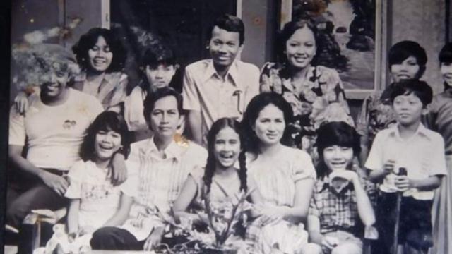 7 Potret Lawas Ria Irawan, Cantik Sedari Kecil