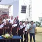 Peresmian chapter ke-15 Velozity ditandai dengan pemotongan tumpeng dan foto bersama.