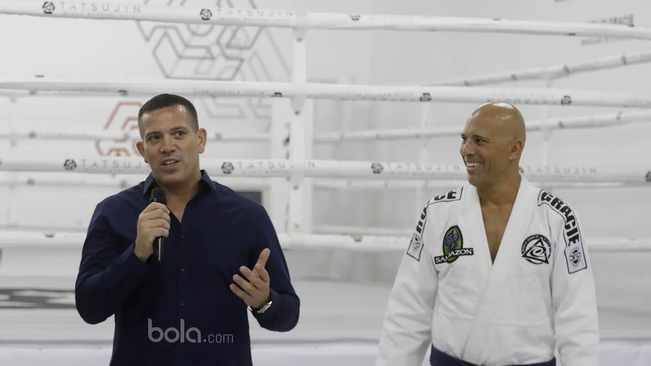 MMA