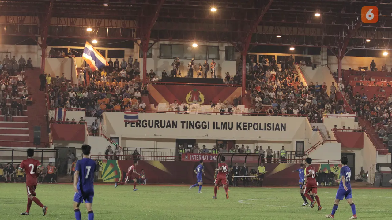 Tribun Stadion PTIK