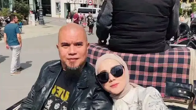 Seru Naik Andong, Ini 7 Potret Ahmad Dhani dan Mulan Jameela Liburan di Slovakia
