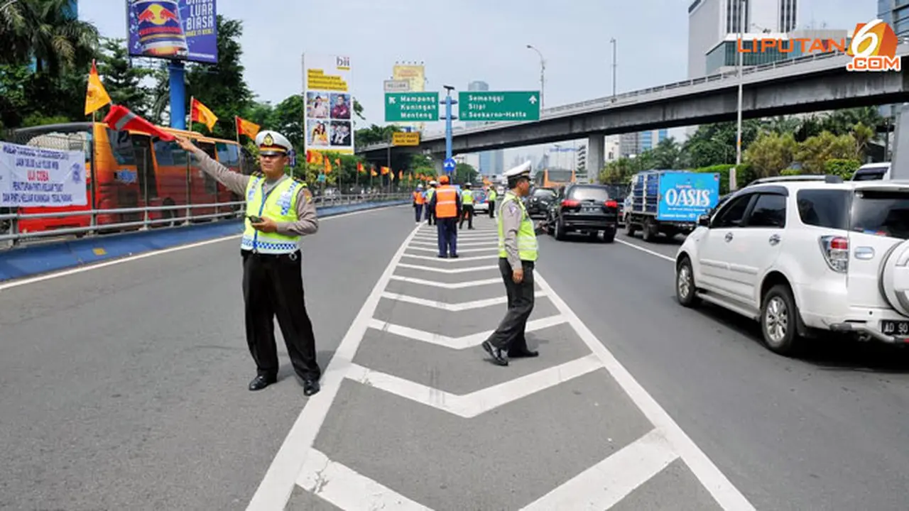 uji-coba-tol-semanggi-131216b.jpg