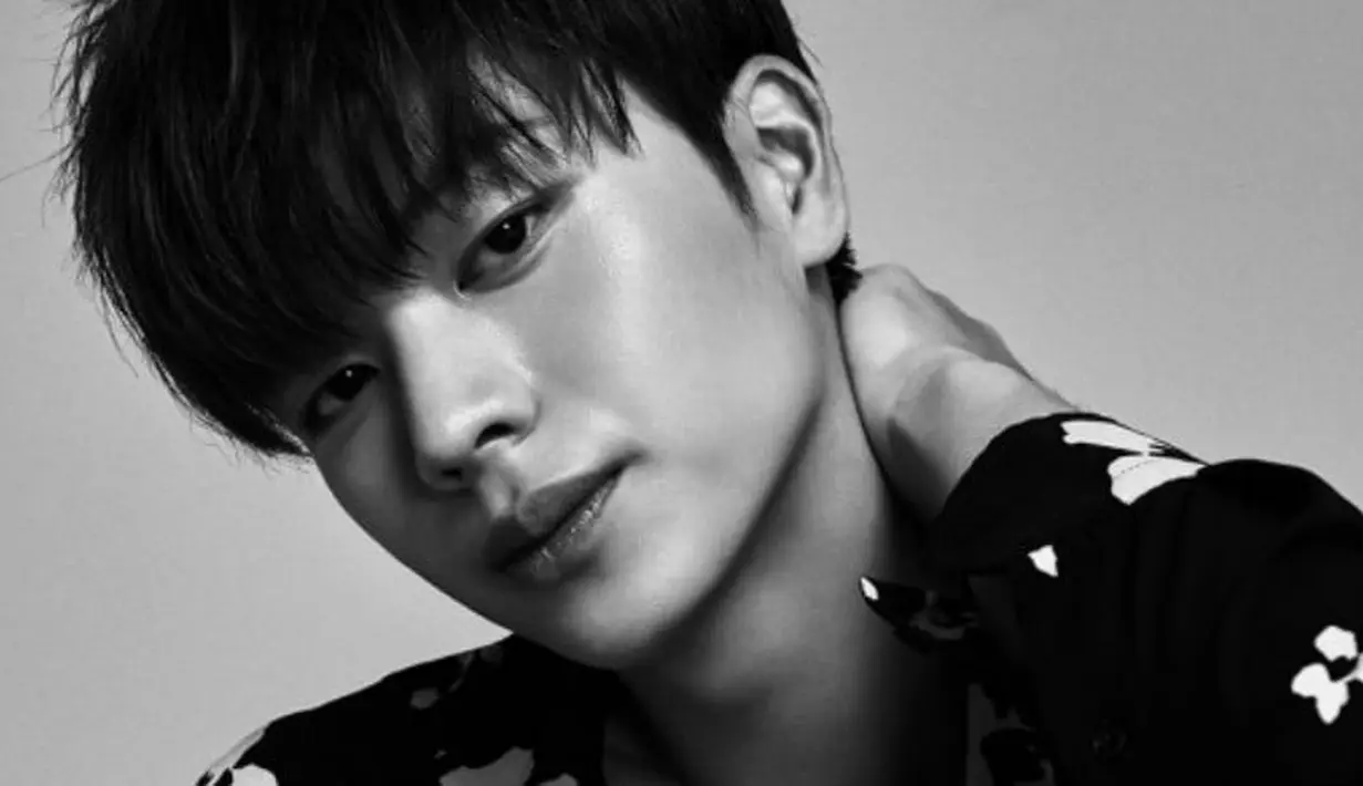 Sungjae menjadi personel paling tinggi di BTOB. Idol kelahiran 2 Mei 1995 ini mempunyai tinggi badan 181 cm. (Foto: soompi.com)
