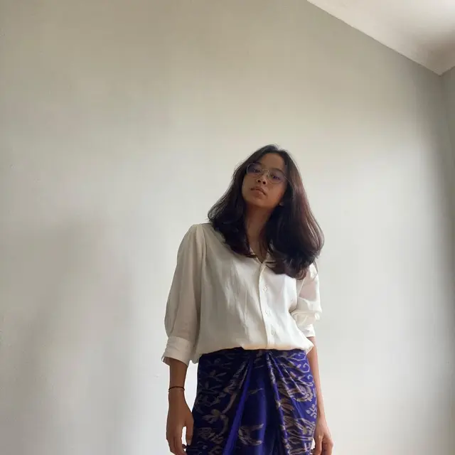Jarang Tersorot, Ini 5 Potret Anastasia Niken Adik Anthony Sinisuka Ginting