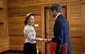 Myanmar Rilis Foto Pertama Aung San Suu Kyi sejak Kudeta 2021