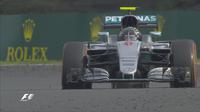 Pebalap Mercedes, Nico Rosberg, menjadi pemenang pada balapan F1 GP Jepang di Sirkuit Suzuka, Minggu (9/10/2016). (Bola.com/Twitter/F1)