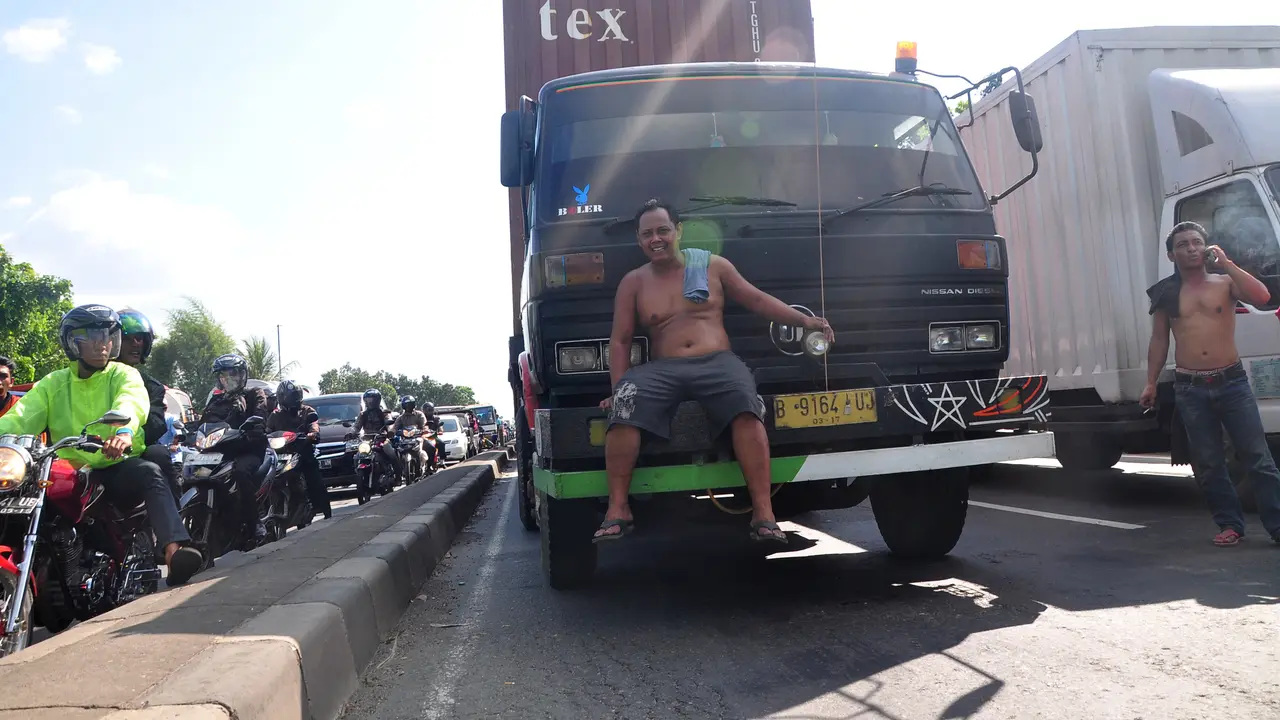 Bina Marga Kebut Perbaikan Jembatan Comal yang Ambles
