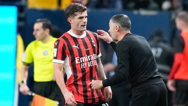 Foto: Mode Marah-Marah Sergio Conceicao di Laga Debutnya Bersama AC Milan Berbuah Kemenangan