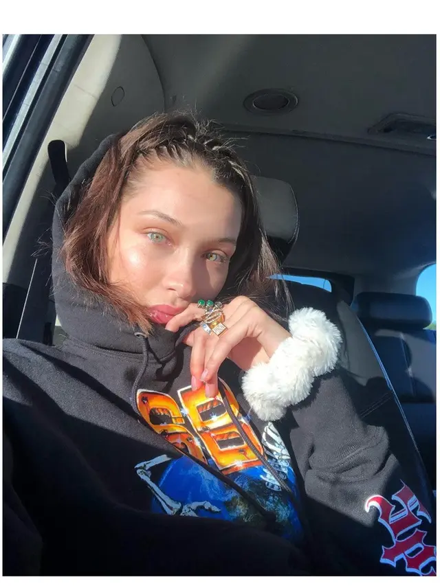 Bella Hadid Disebut Wanita Tercantik di Dunia, Ini 6 Pesonanya Tanpa Makeup