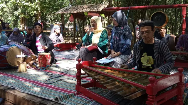 Pasar Kampung Duku menampilkan seni budaya tradisional. (Foto: Liputan6.com/Dinkominfo PBG/Muhamad Ridlo)