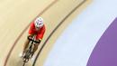 Pebalap sepeda China, Ruan Jianping, saat beraksi pada nomor trek Individual Pursuit C2-5 putri pada Asian Para Games di Velodrome, Jakarta, Kamis (11/10/2018). (Bola.com/M Iqbal Ichsan)
