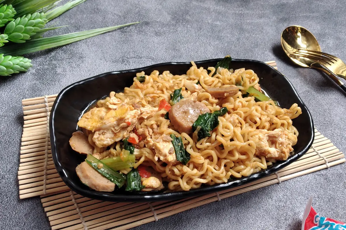 mie nyemek