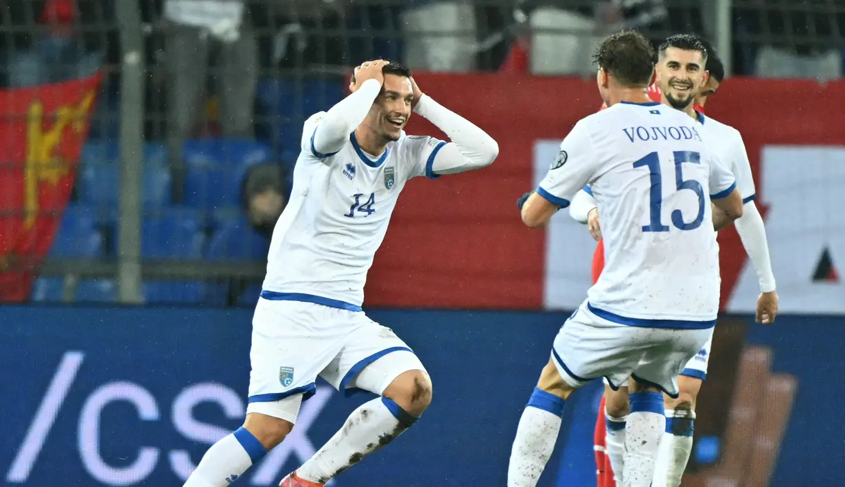 Kosovo menyamakan kedudukan lewat Muhamet Hyseni pada menit ke-82. (SEBASTIEN BOZON / AFP)