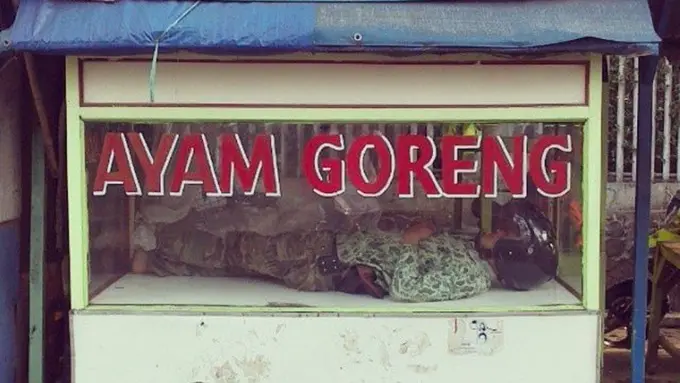 12 Iklan Visual Super Gagal yang Cuma Ada di Indonesia