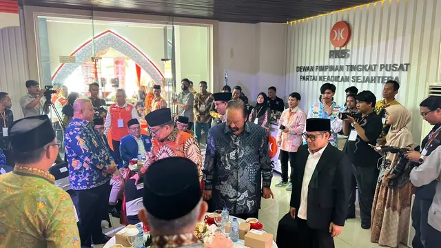 Mantan calon presiden dan wakil presiden Anies Baswedan-Muhaimin Iskandar mengadiri halal bihalal DPP (PKS) dan Partai Kebangkitan Bangsa (PKB).