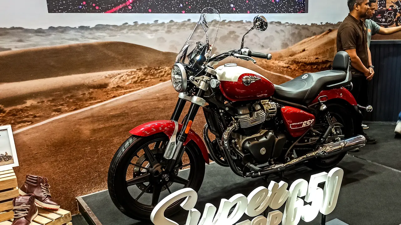 Royal Enfield Super Meteor 650