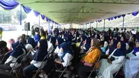 Menteri BUMN, Erick Thohir, gelar Pasar Rakyat BUMN di Kabupaten Gresik untuk pastikan sembako murah dirasakan sampai pelosok Indonesia.