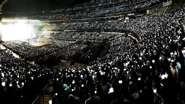 Konser BTS di SoFi Stadium. (Twitter/ bts_bighit)