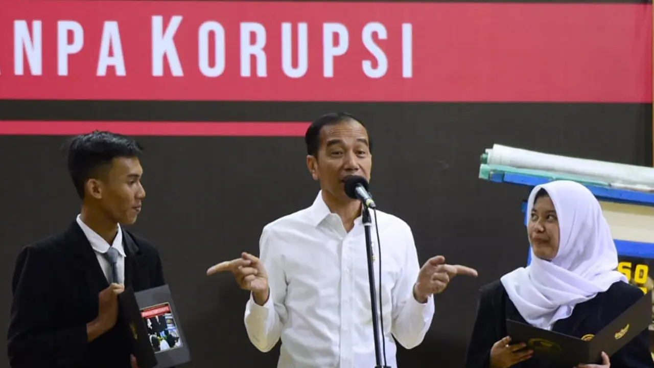 Presiden Jokowi Peringati Hari Antikorupsi Sedunia di SMK 57
