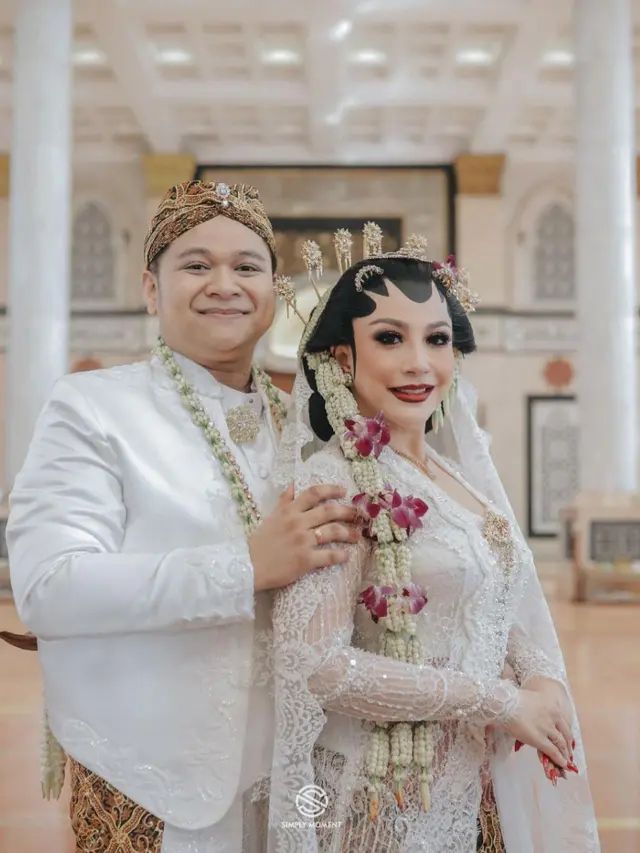 Resmi Menikah, Ini 7 Momen Pernikahan Pedangdut Nabilla Gomes dengan Kekasih