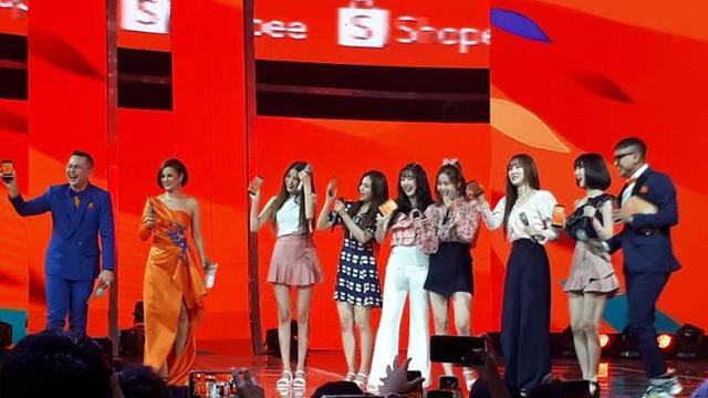 Gfriend (Foto: Affiyah Tri Yuni Sari)