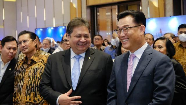 Menteri Koordinator Bidang Perekonomian Airlangga Hartarto saat menghadiri peringatan “Korean National Foundation Day 2022” di The Westin Jakarta Hotel, Selasa (4/10). (Sumber: ekon.go.id)