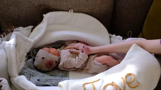 Perjalanan panjang Lily Collins menanti buah hati. (credit: instagram.com/lilyjcollins)