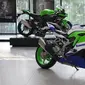 Kawasaki Motor Indonesia (KMI) merilis Ninja ZX-25RR seri 40th Anniversary.